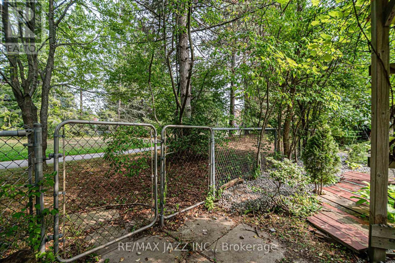 Photo 14 of Bsmt 30 Love Crescent, Ajax ON