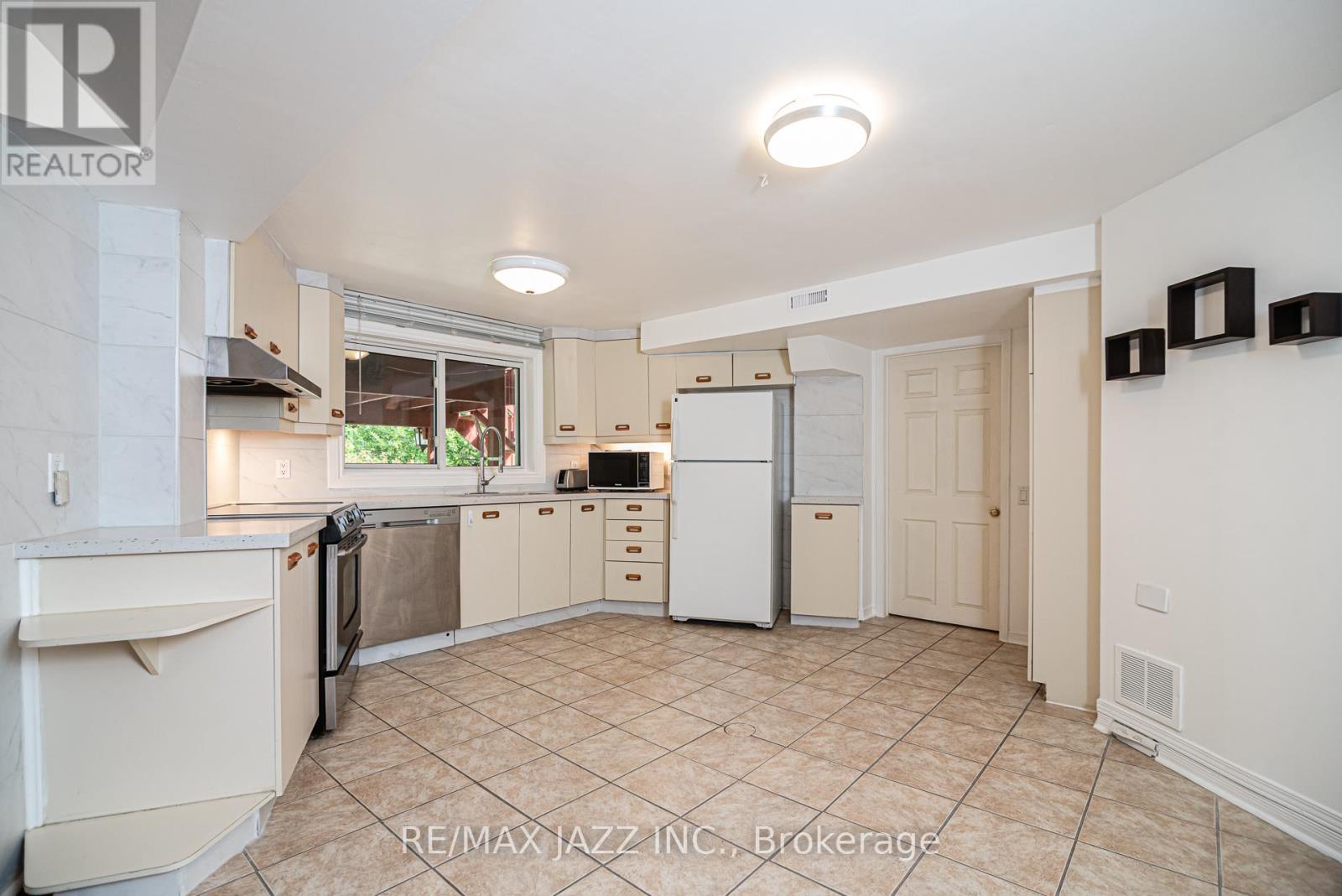 Photo 15 of Bsmt 30 Love Crescent, Ajax ON
