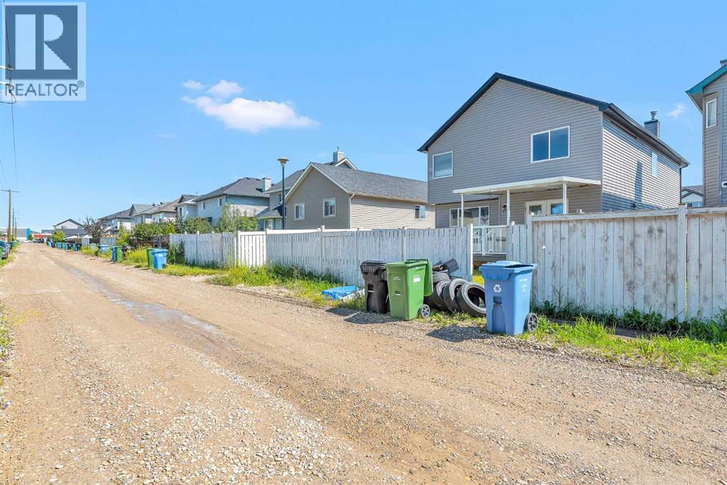 Photo 47 of 35 Saddlehorn Crescent Ne, Calgary AB