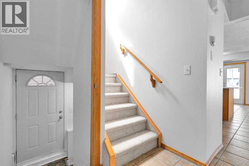 Photo 31 of 35 Saddlehorn Crescent Ne, Calgary AB
