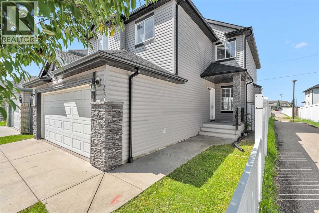 Photo 4 of 35 Saddlehorn Crescent Ne, Calgary AB