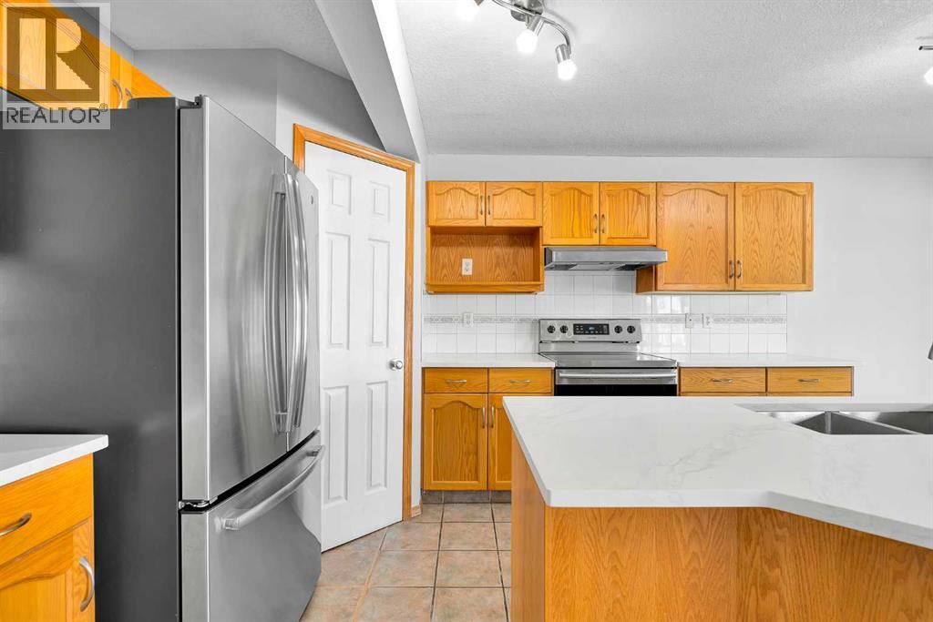 Photo 14 of 35 Saddlehorn Crescent Ne, Calgary AB