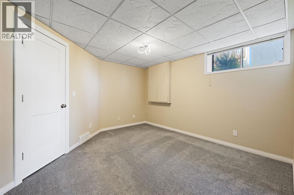 Single Family House for Sale in  Hidden Valley Landing NW Hidden Valley Calgary 