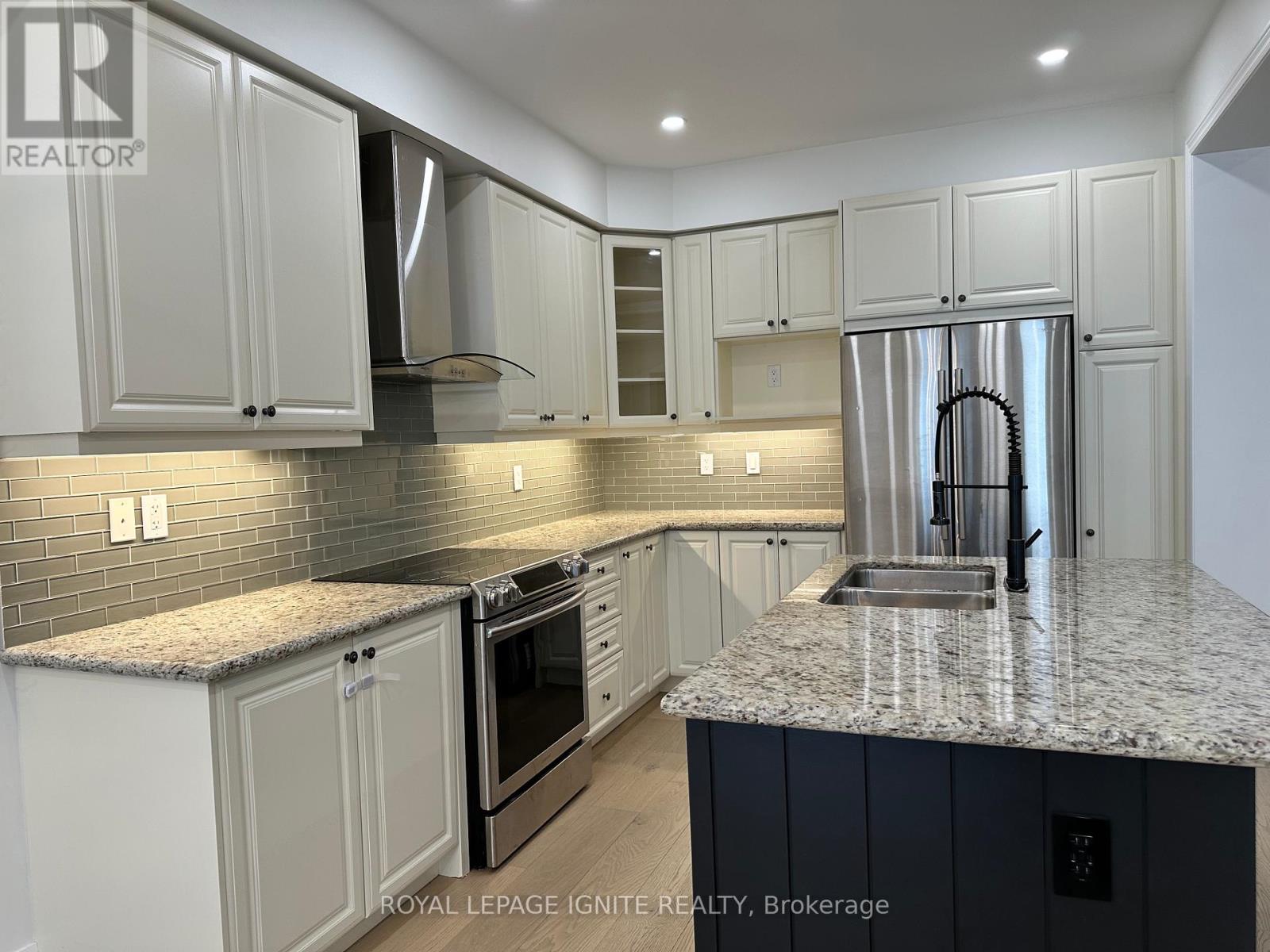 Photo 1 of 27 Oren Street, Vaughan ON