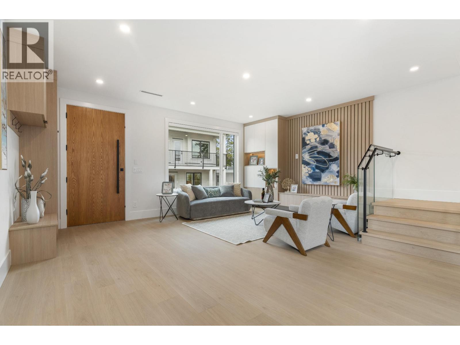 Photo 11 of 3 7822 Goodlad Street, Burnaby BC