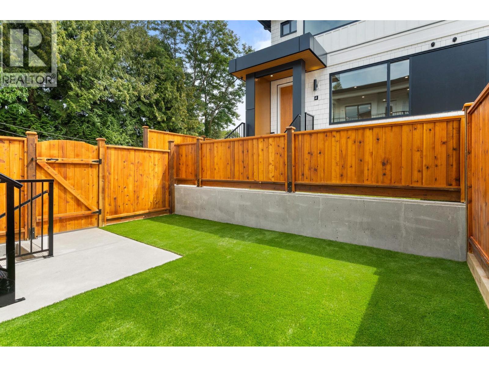 Photo 32 of 2 7822 Goodlad Street, Burnaby BC