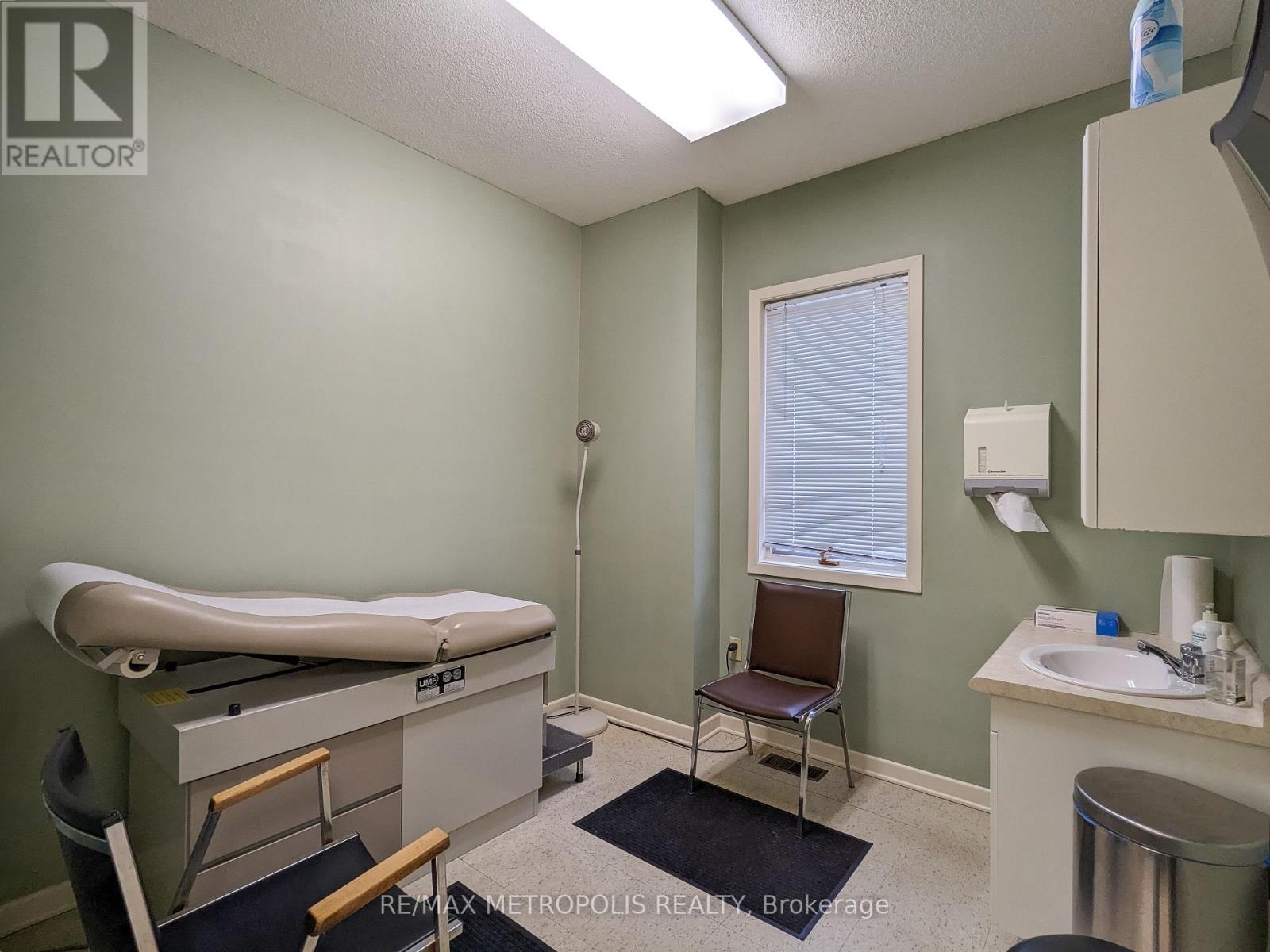Photo 1 of 140 Cameron Street, Sarnia ON