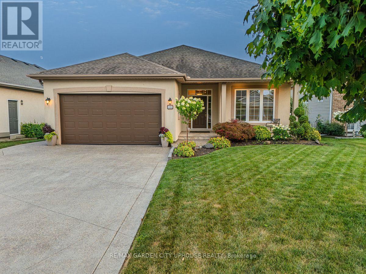 Photo 12 of 132 Loretta Drive, Niagaraonthelake ON