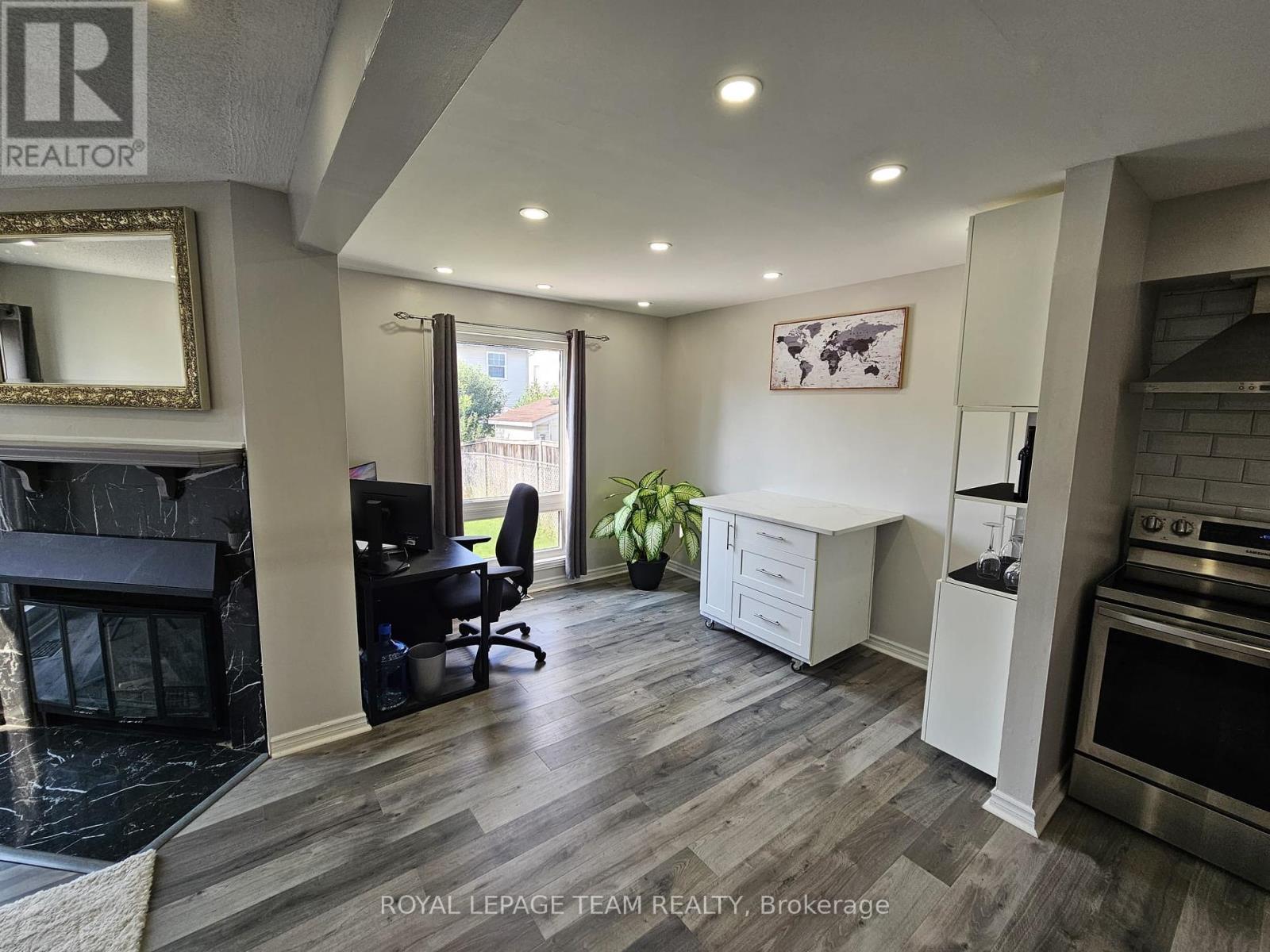 Photo 12 of 1891 Longman Crescent, Ottawa ON