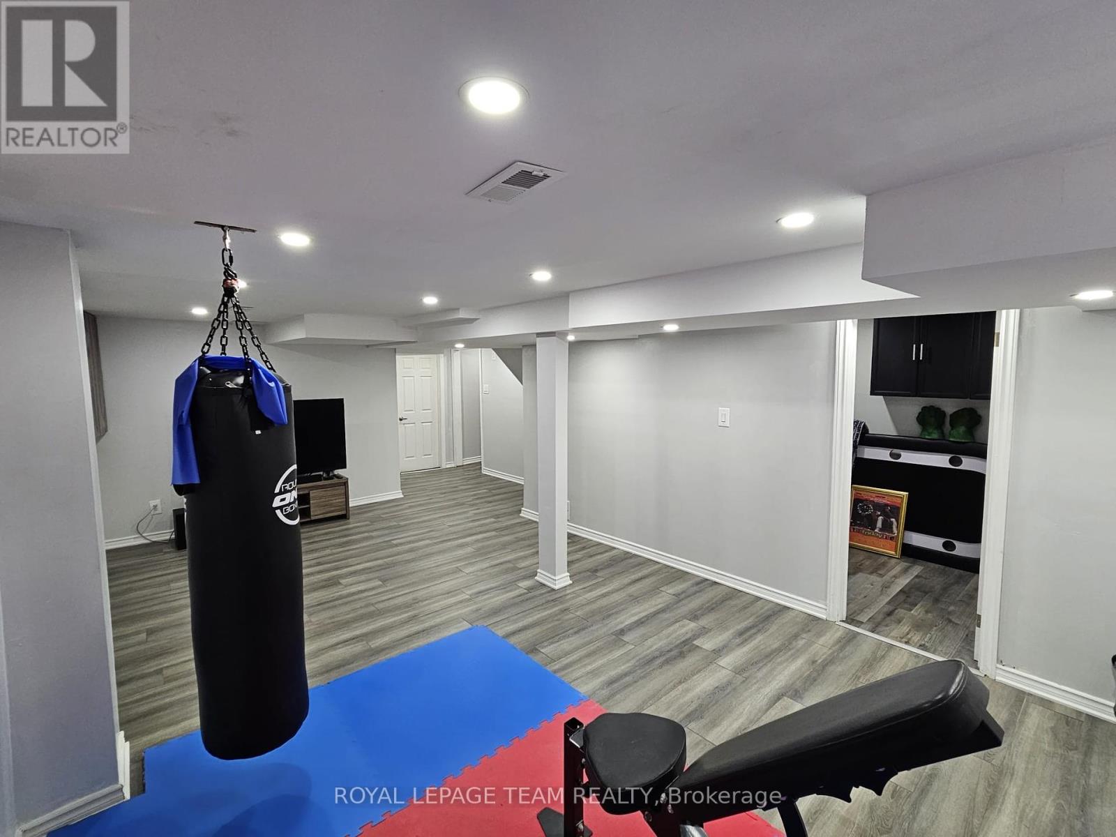 Photo 24 of 1891 Longman Crescent, Ottawa ON