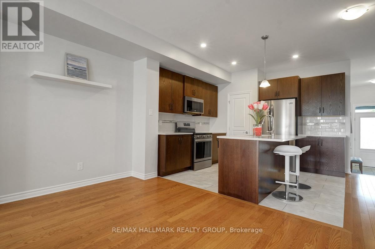 Photo 10 of 199 A Shinny Avenue, Ottawa ON