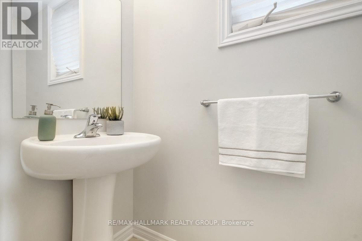 Photo 22 of 199 A Shinny Avenue, Ottawa ON