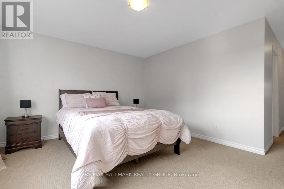 Photo 25 of 199 A Shinny Avenue, Ottawa ON