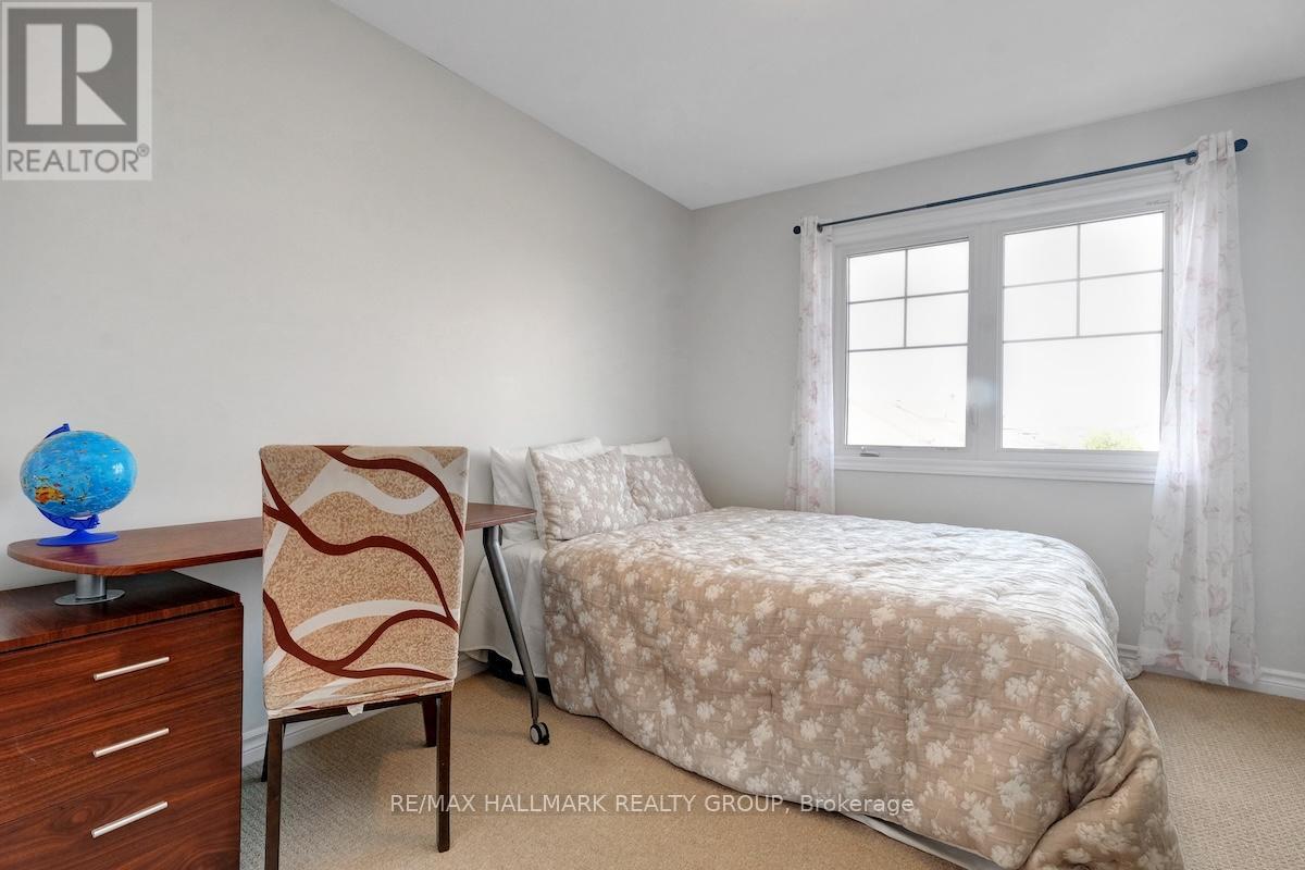 Photo 33 of 199 A Shinny Avenue, Ottawa ON