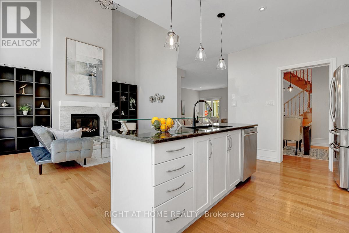 Photo 10 of 510 Summerhill Street, Ottawa ON