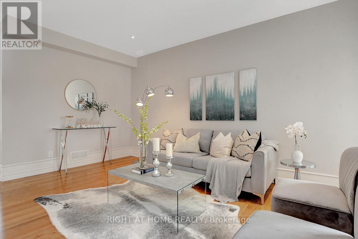 Photo 12 of 510 Summerhill Street, Ottawa ON