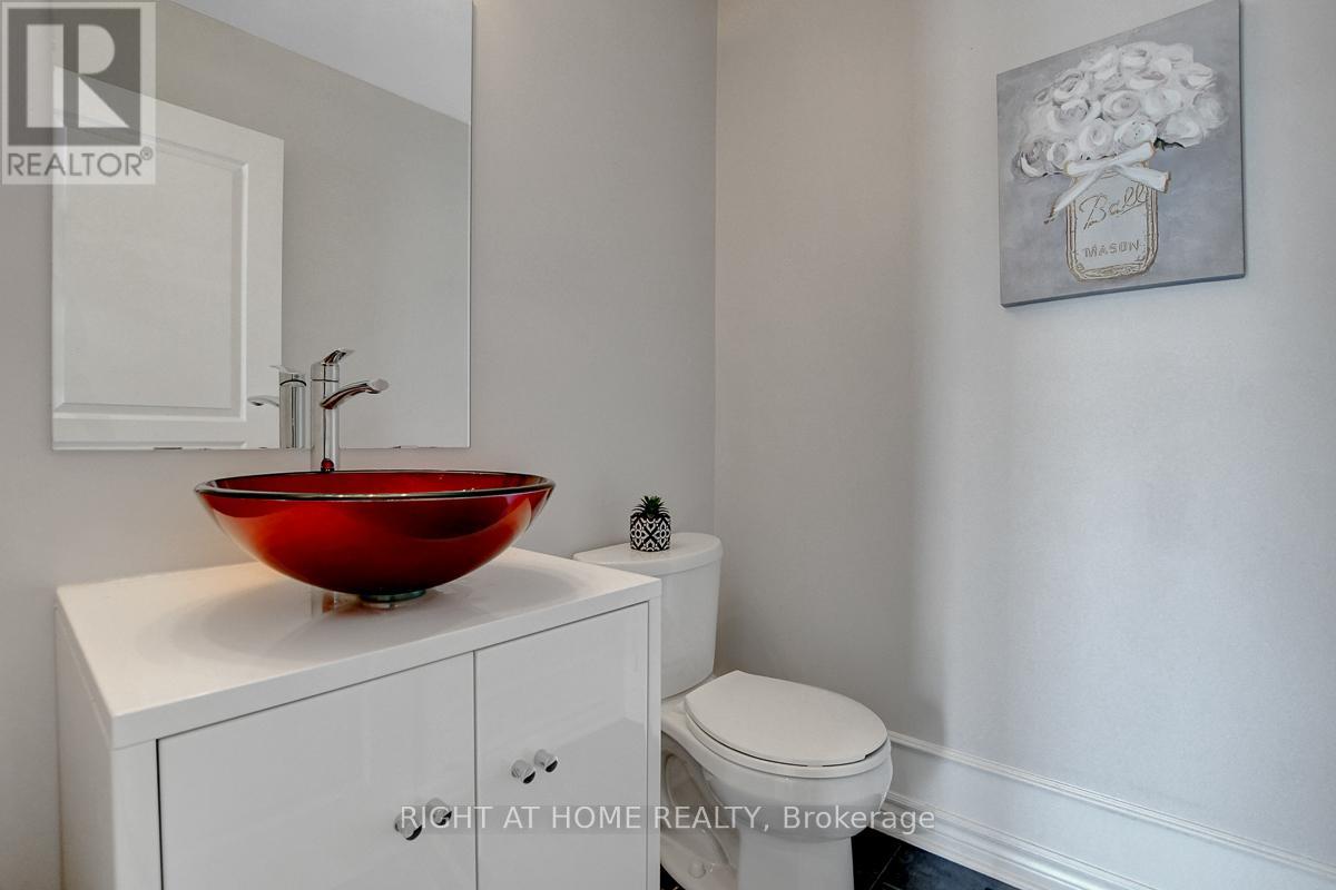 Photo 21 of 510 Summerhill Street, Ottawa ON
