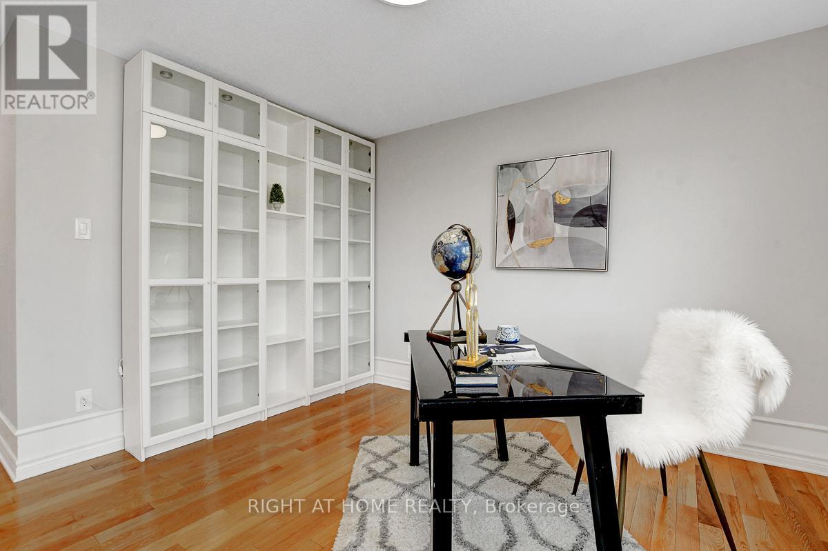 Photo 39 of 510 Summerhill Street, Ottawa ON