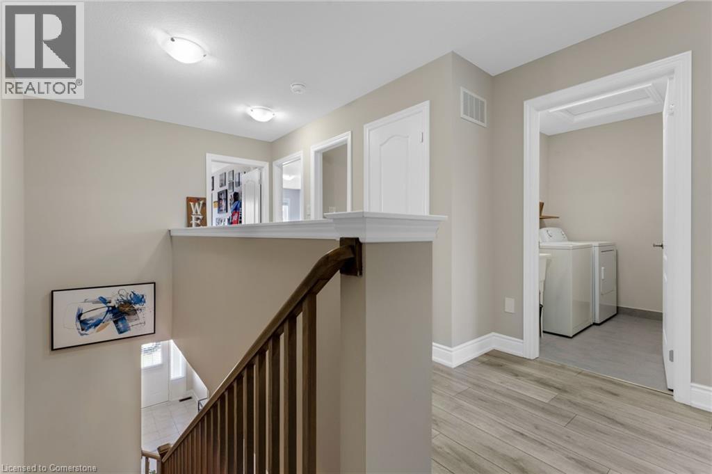Photo 19 of 72 Homestead Way Way, Thorold ON