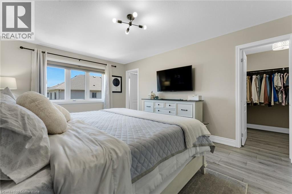 Photo 21 of 72 Homestead Way Way, Thorold ON