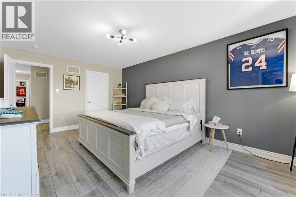 Photo 22 of 72 Homestead Way Way, Thorold ON