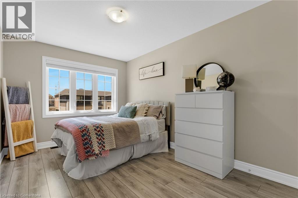 Photo 26 of 72 Homestead Way Way, Thorold ON