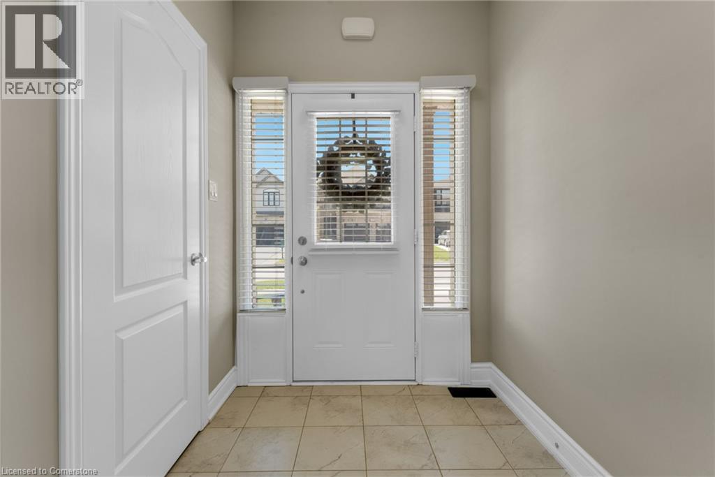 Photo 5 of 72 Homestead Way Way, Thorold ON