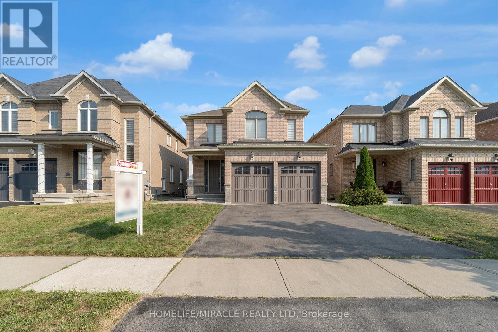 Photo 25 of 10 Dormington Crescent, Brampton ON