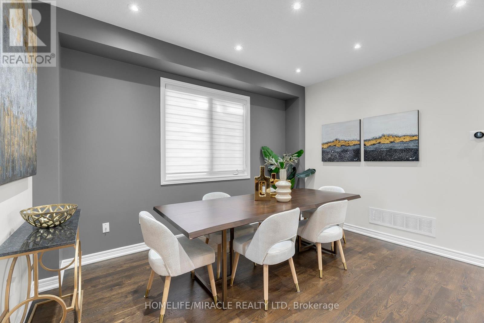 Photo 30 of 10 Dormington Crescent, Brampton ON