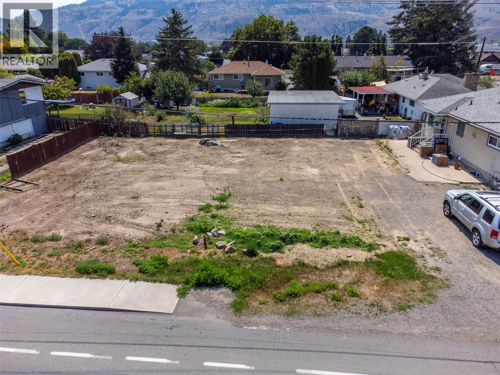 Photo 9 of 2395 Greenfield Avenue, Kamloops BC
