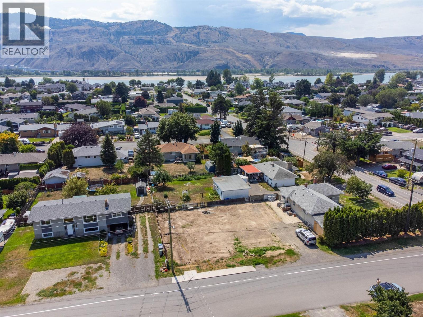Photo 11 of 2395 Greenfield Avenue, Kamloops BC