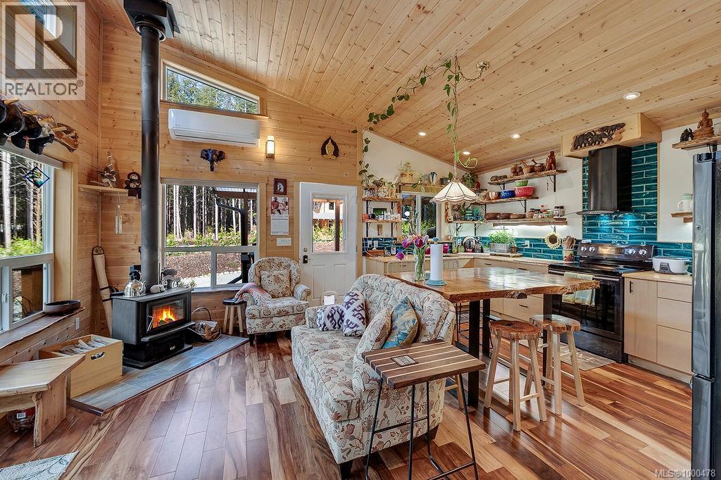 Photo 7 of 3782 Petrel Dr, Sooke BC