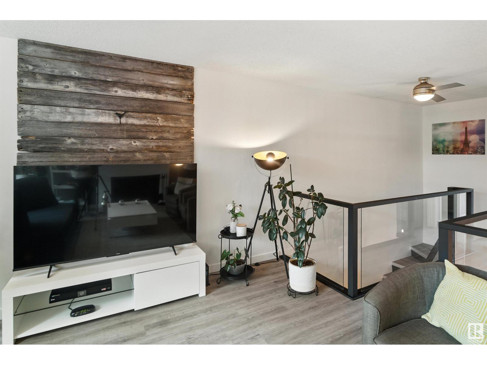 Photo 9 of 314 11220 99 Av Nw, Edmonton AB