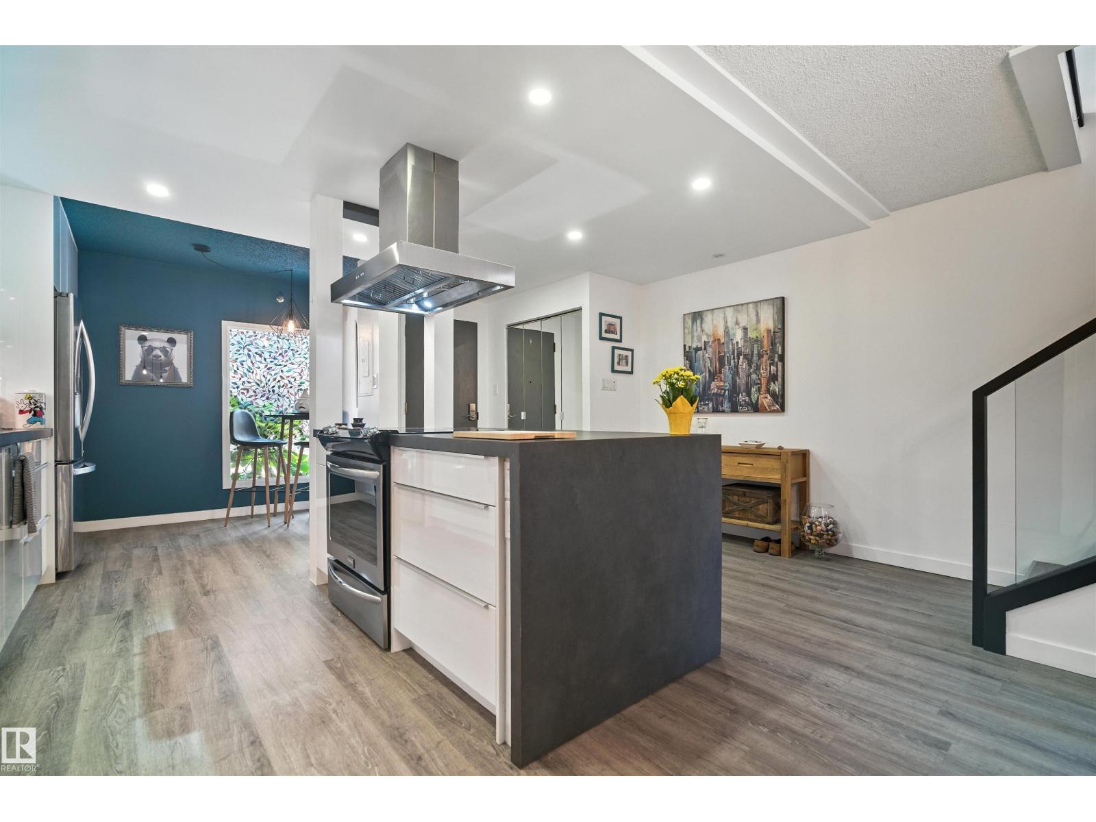 Photo 18 of 314 11220 99 Av Nw, Edmonton AB