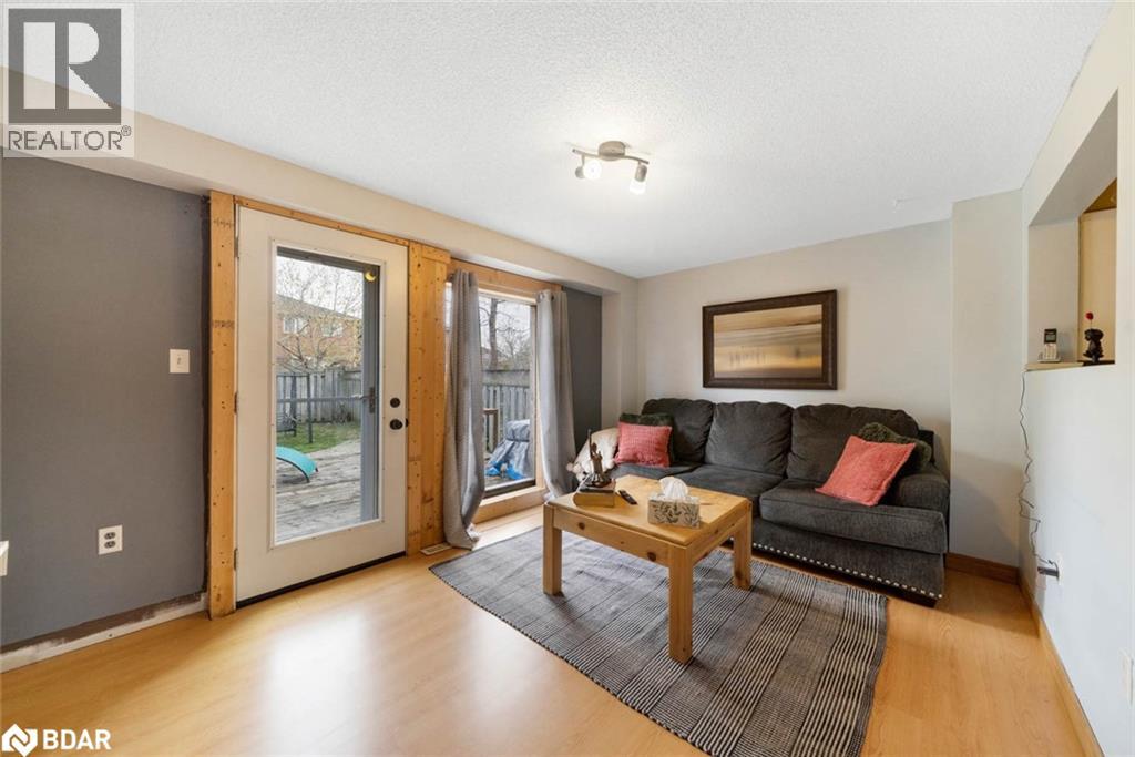 Photo 4 of 96 Lee Crescent, Barrie ON