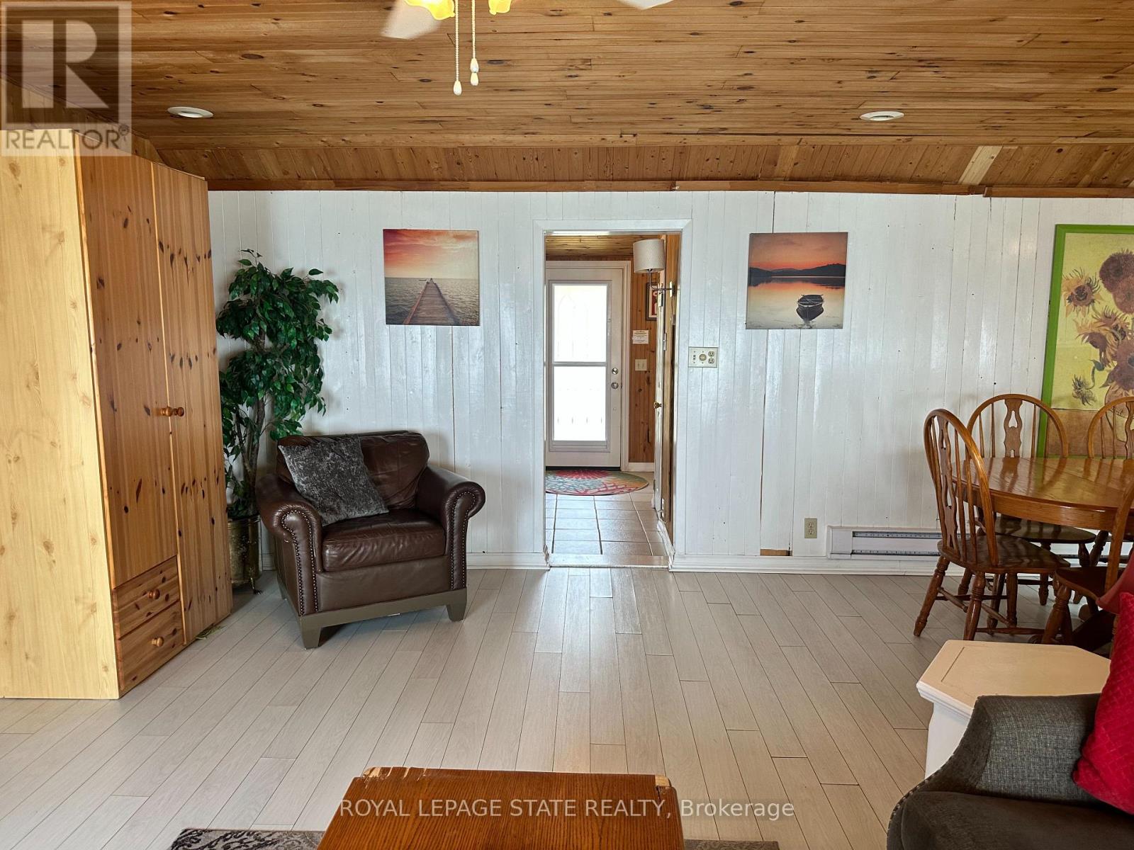 Photo 19 of 2110 Lakeshore Road, Haldimand ON