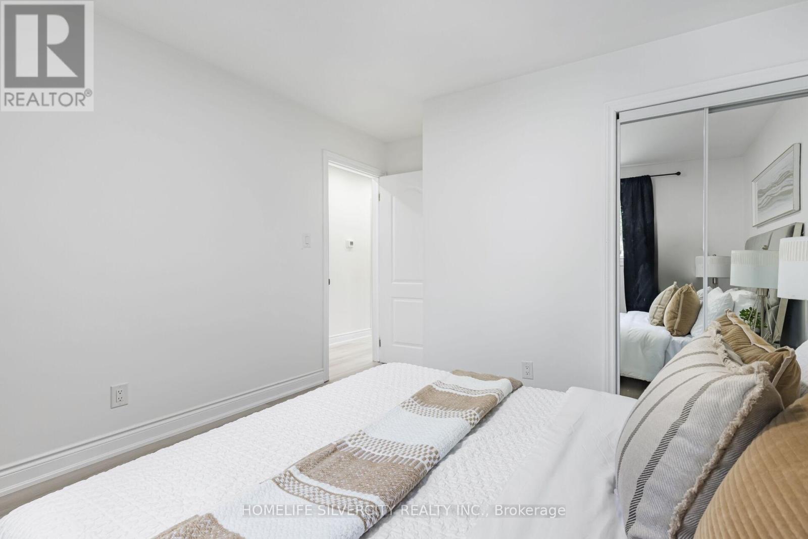 Photo 21 of 4 Hipel Avenue, Cambridge ON