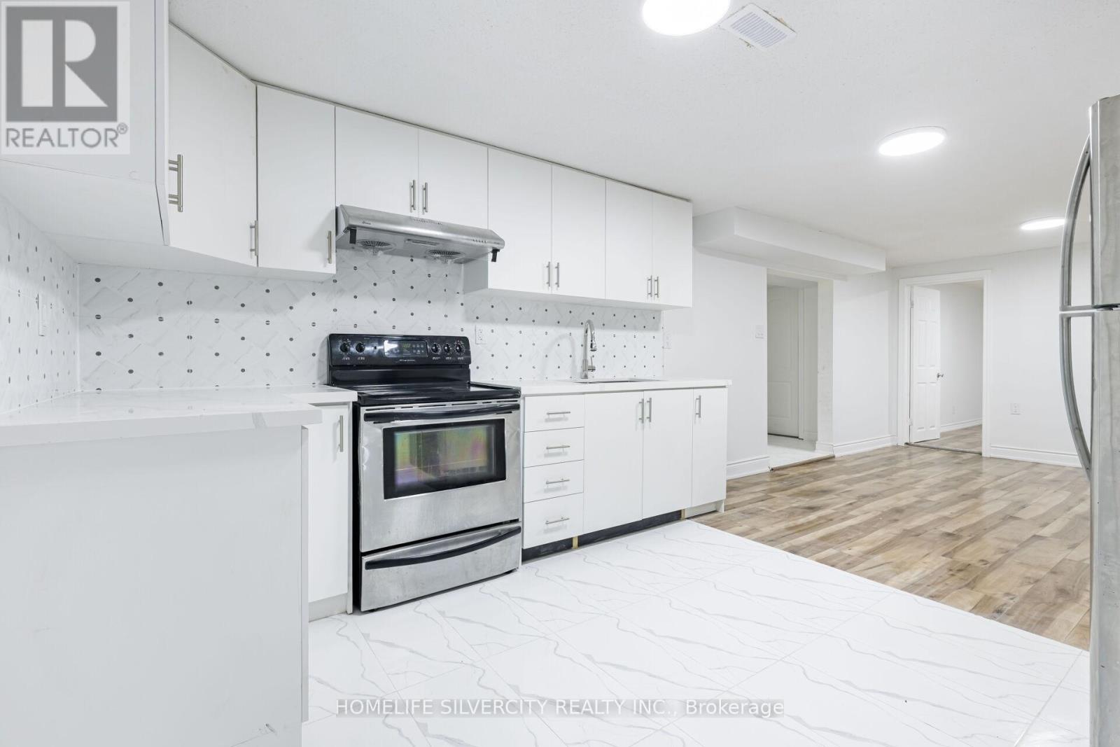 Photo 34 of 4 Hipel Avenue, Cambridge ON