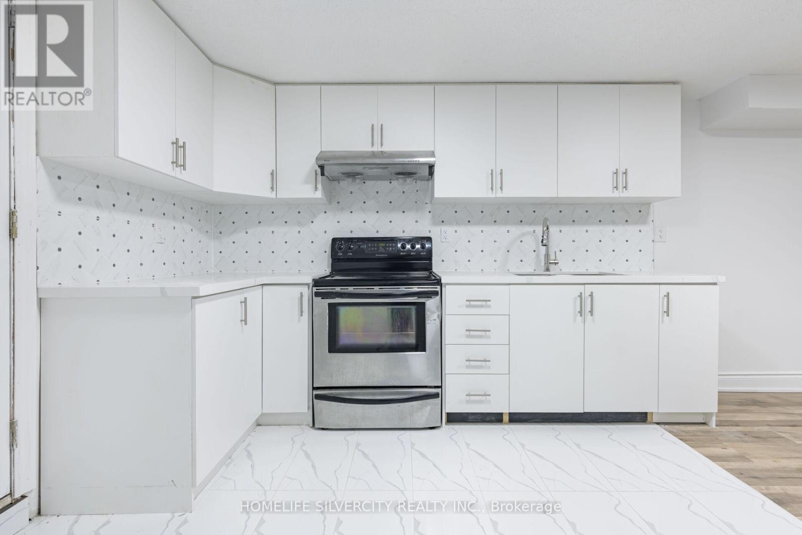 Photo 35 of 4 Hipel Avenue, Cambridge ON