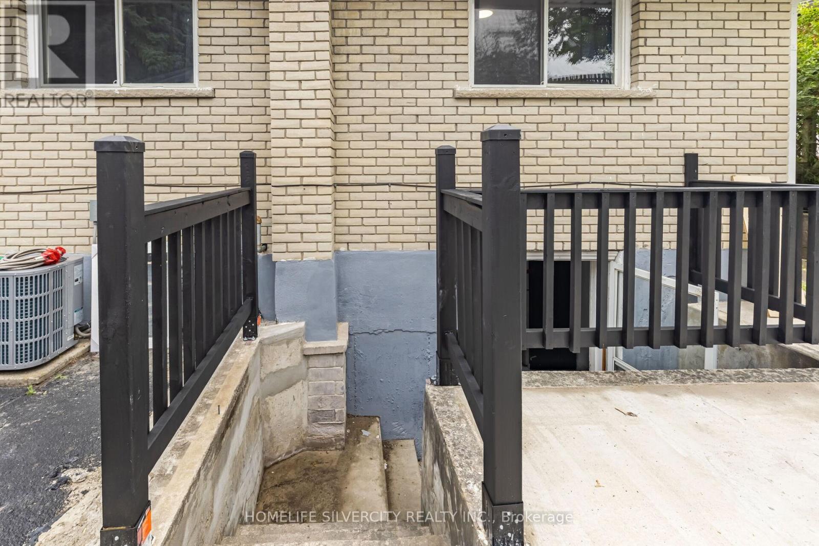 Photo 45 of 4 Hipel Avenue, Cambridge ON