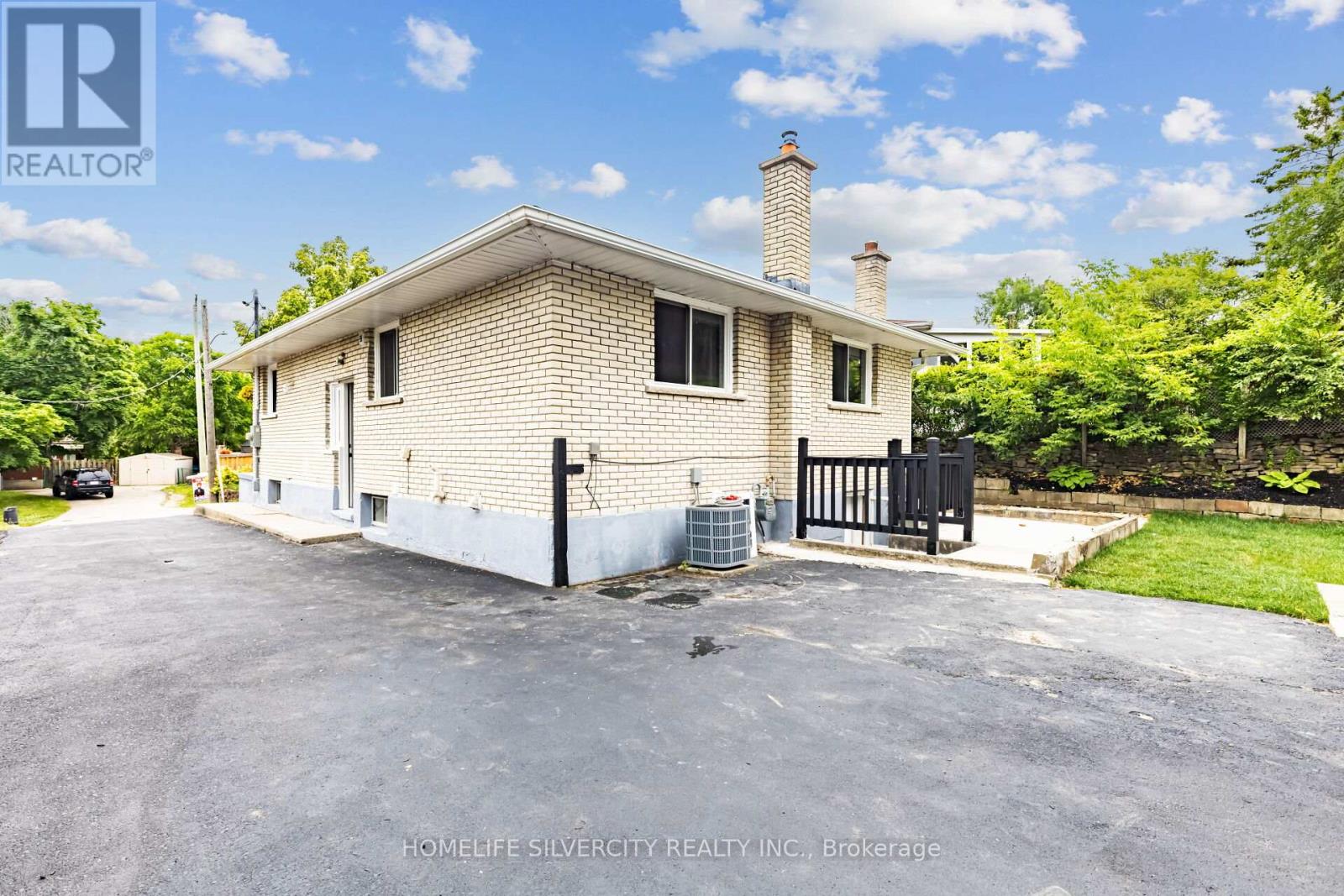 Photo 46 of 4 Hipel Avenue, Cambridge ON