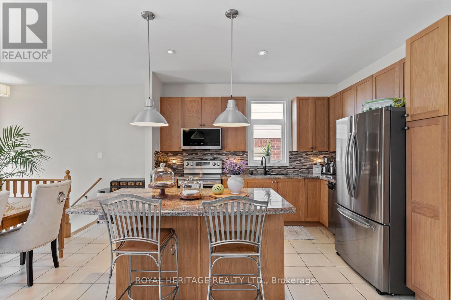 Photo 20 of 11 Piper Crescent, Clarington ON