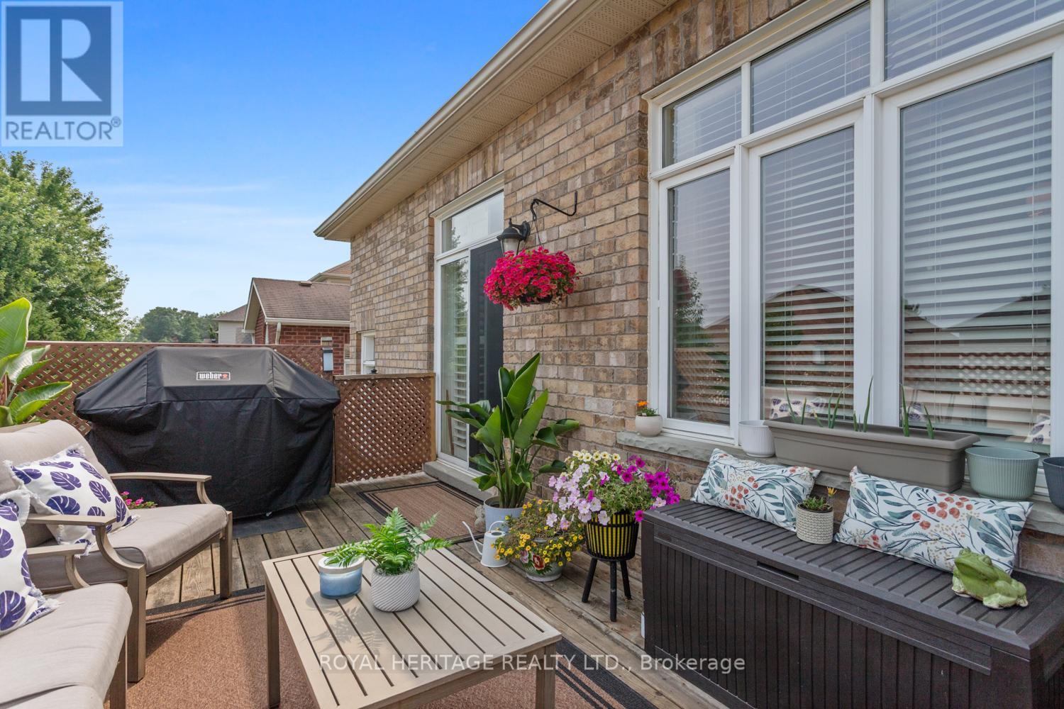 Photo 18 of 11 Piper Crescent, Clarington ON