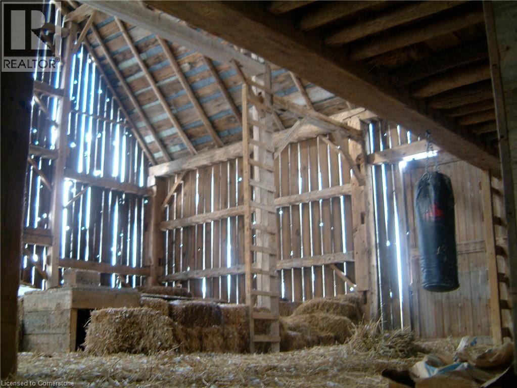 Photo 10 of 450 Concession 4 Road, Caledonia ON