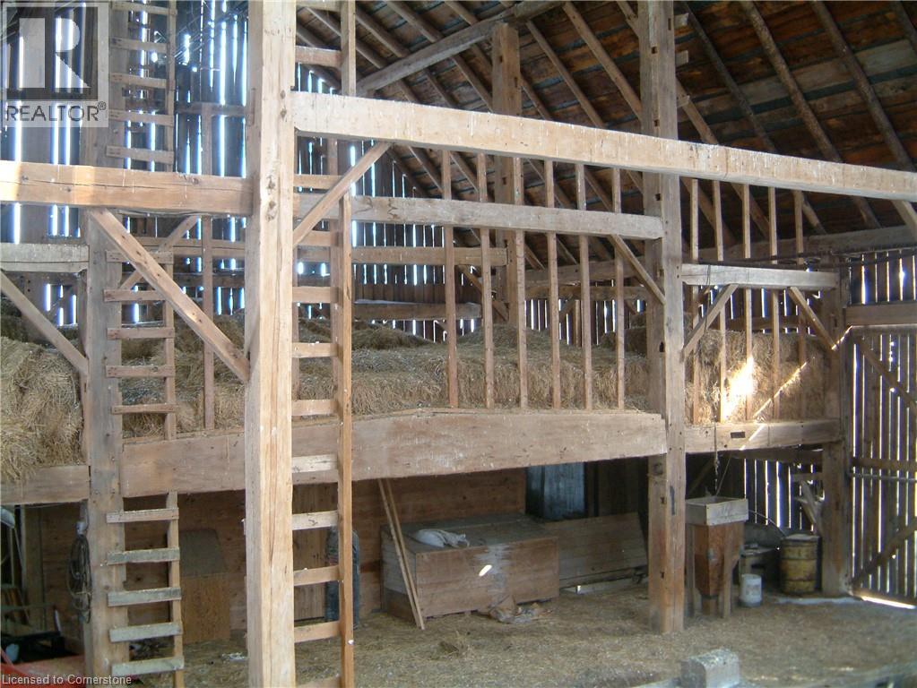Photo 11 of 450 Concession 4 Road, Caledonia ON