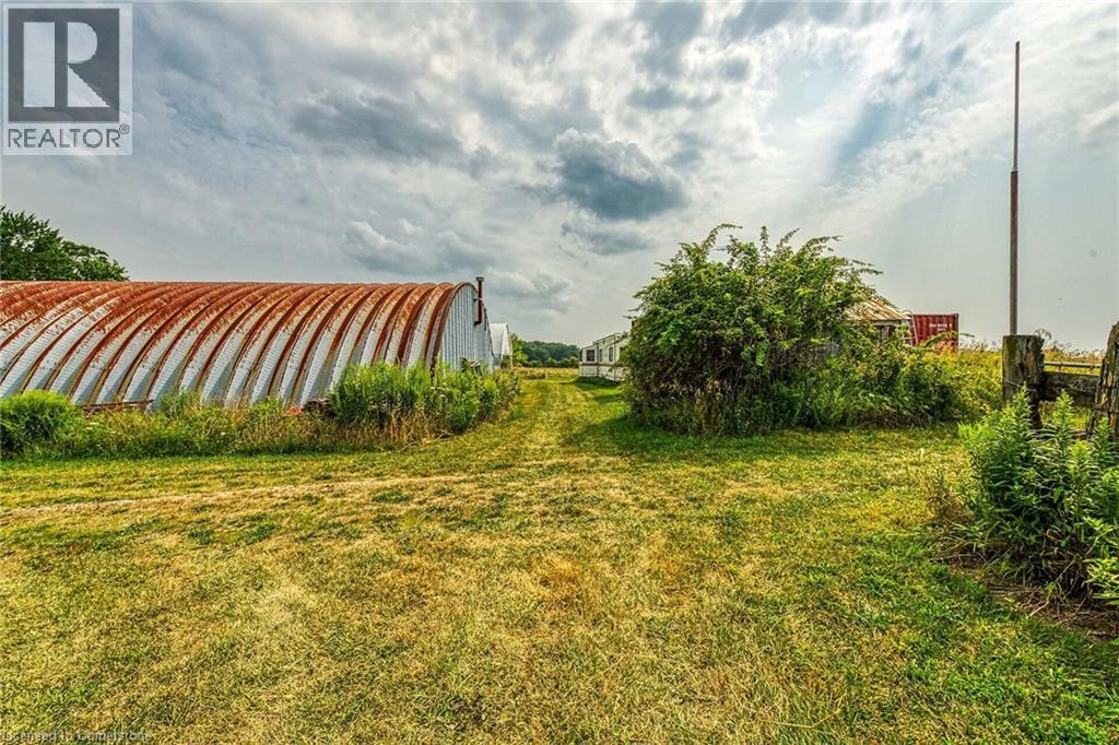 Photo 16 of 450 Concession 4 Road, Caledonia ON