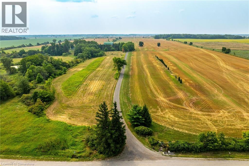 Photo 2 of 450 Concession 4 Road, Caledonia ON