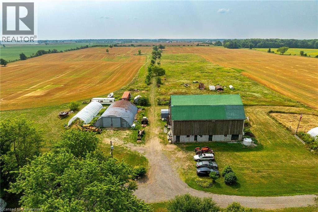 Photo 4 of 450 Concession 4 Road, Caledonia ON