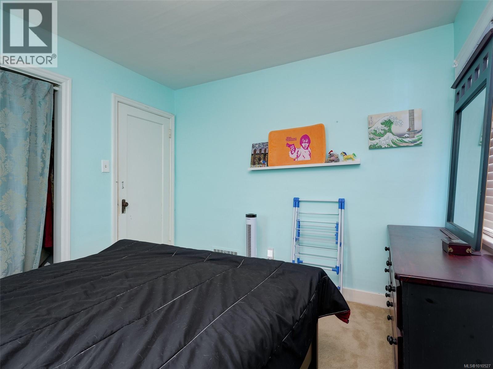  2561 Forbes Street, Victoria