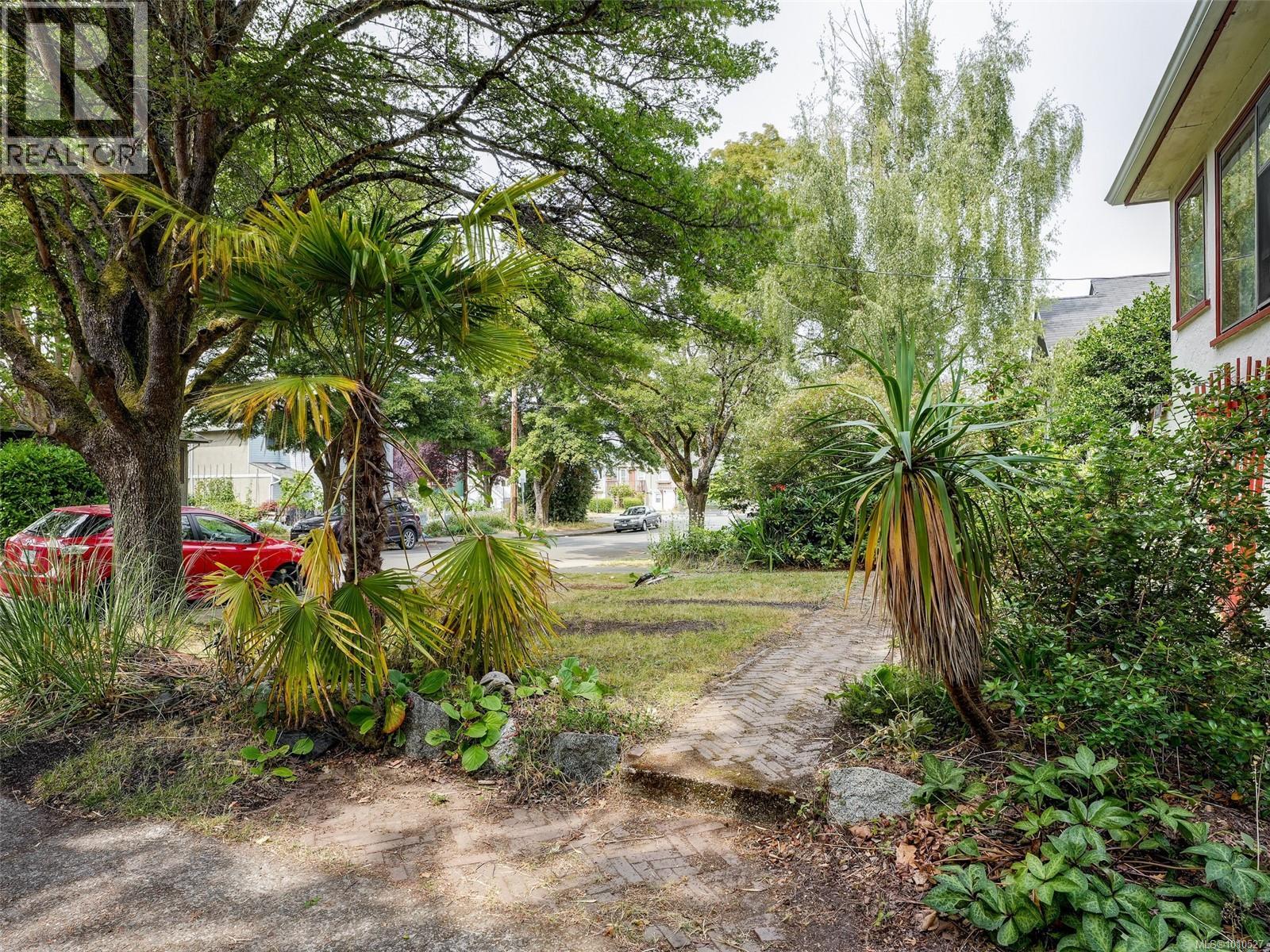  2561 Forbes Street, Victoria